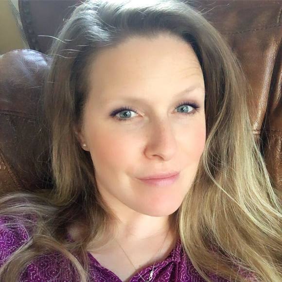 Meet your Posher, Jandy - Picture 1 of 1